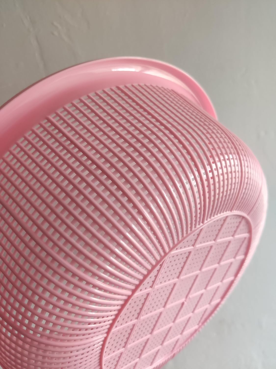 Round Plastic Drain Basket, Hollow Thickened Kitchen Strainer for Fruits & Vegetables, Multifunctional Storage & Washing Basket